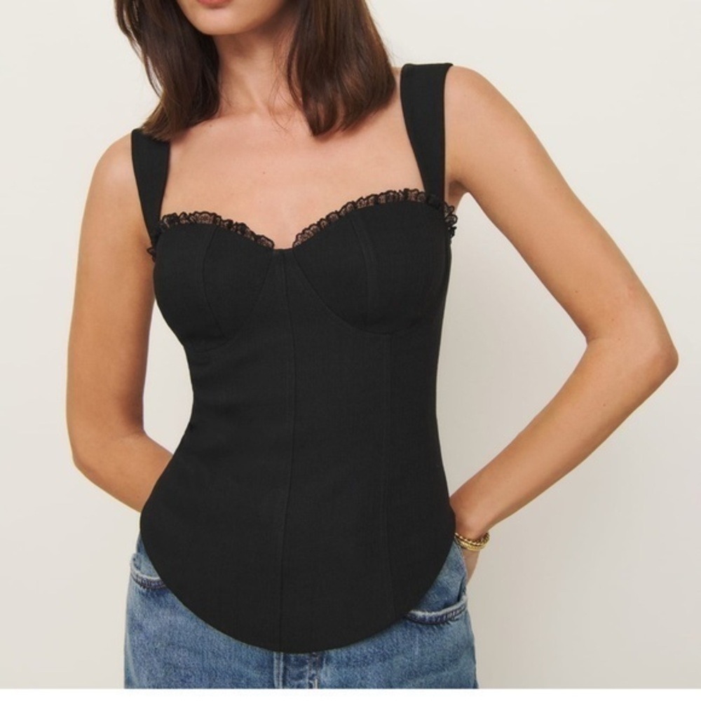 New Reformation Alisa Top Black 🖤